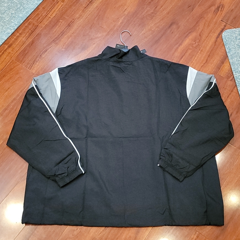 **SOLD** NWT plus size 2X Nike 1/2 zip pullover - Picture 7 of 10